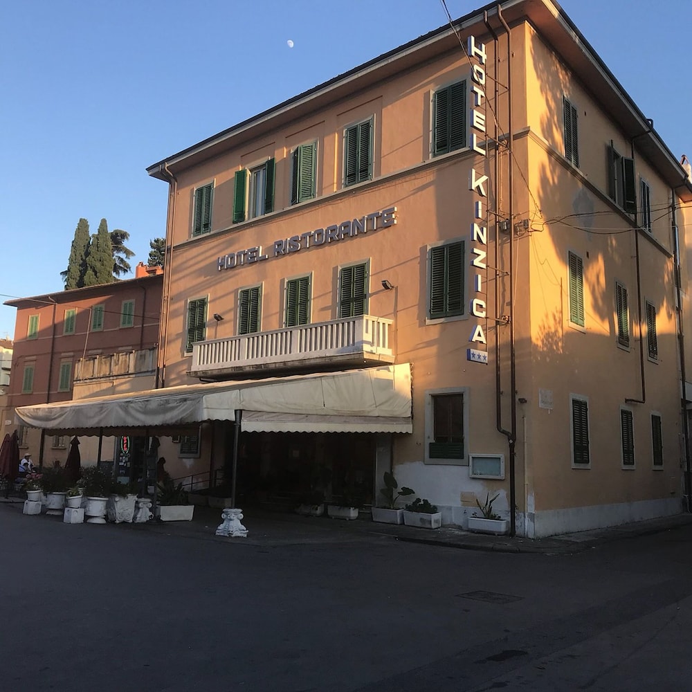 Hotel Villa Kinzica — Hotel building in Pisa, Tuscany