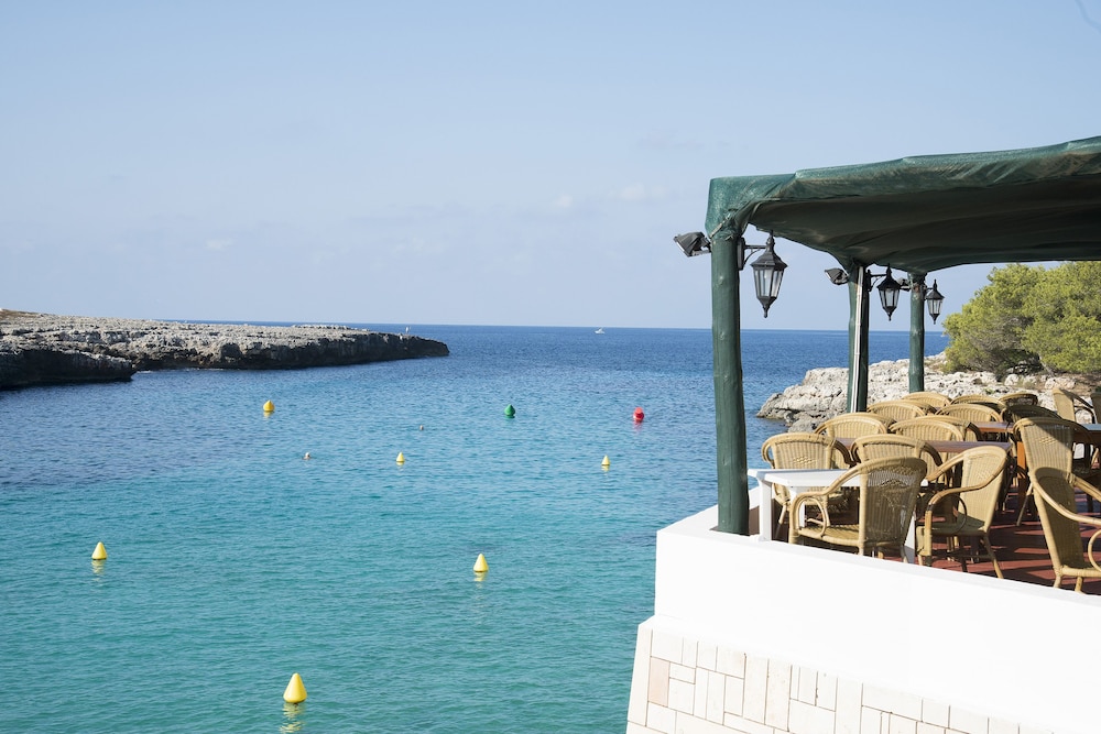 Apartamentos Cala Blanca — Restaurant & bars in Cala Blanca, Balearic Islands