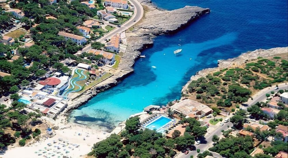 Apartamentos Cala Blanca — Main photo in Cala Blanca, Balearic Islands