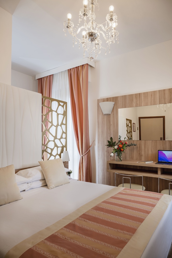 Hotel Re Enzo - zdjęcie 4