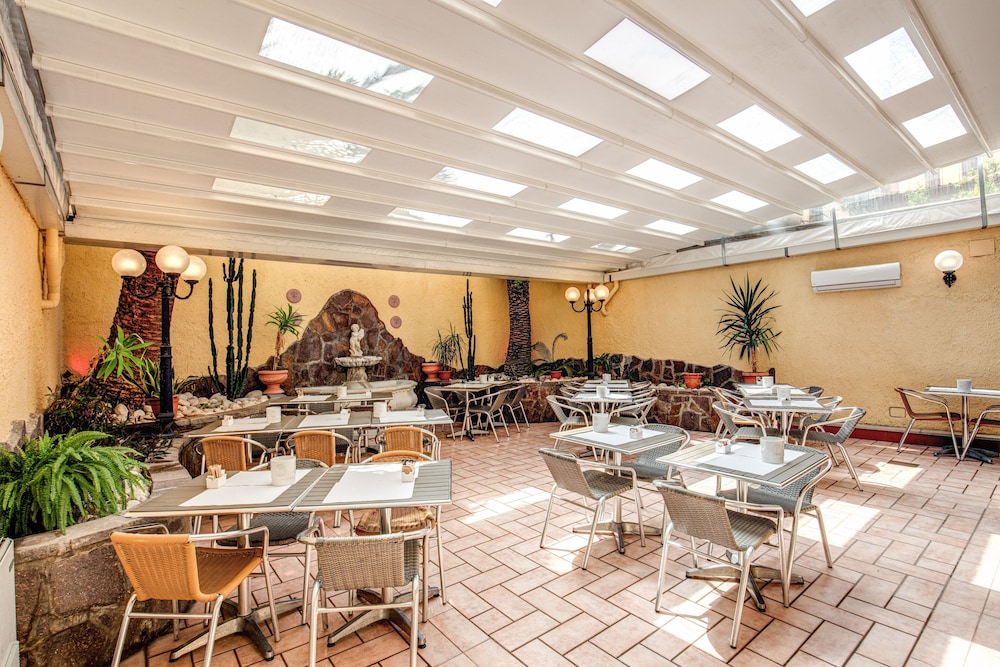 Hotel Verona — Restaurant & bars in Rome, Lazio