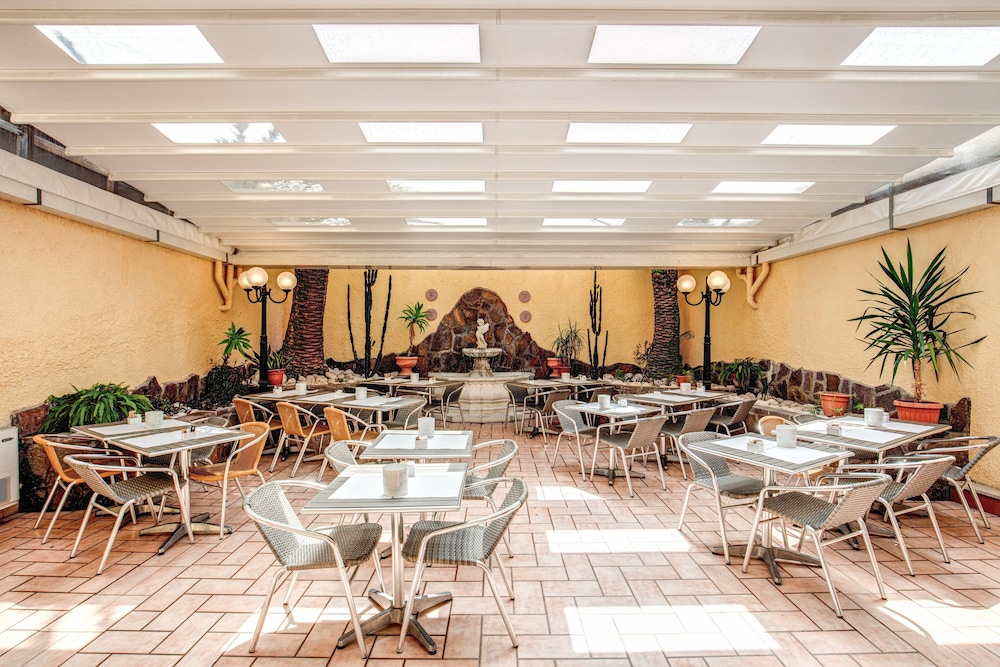 Hotel Verona — Restaurant & bars in Rome, Lazio