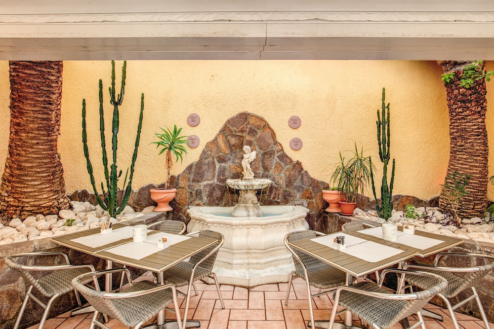Hotel Verona — Restaurant & bars in Rome, Lazio
