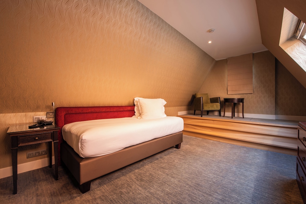 Dukes’ Palace – by Dukes’ Hotel Collection — Hotel rooms in Bruges, Flanders