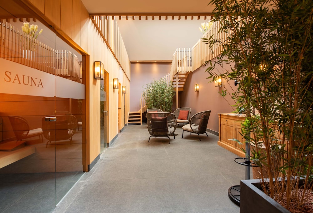 Dukes’ Palace – by Dukes’ Hotel Collection — Spa in Bruges, Flanders
