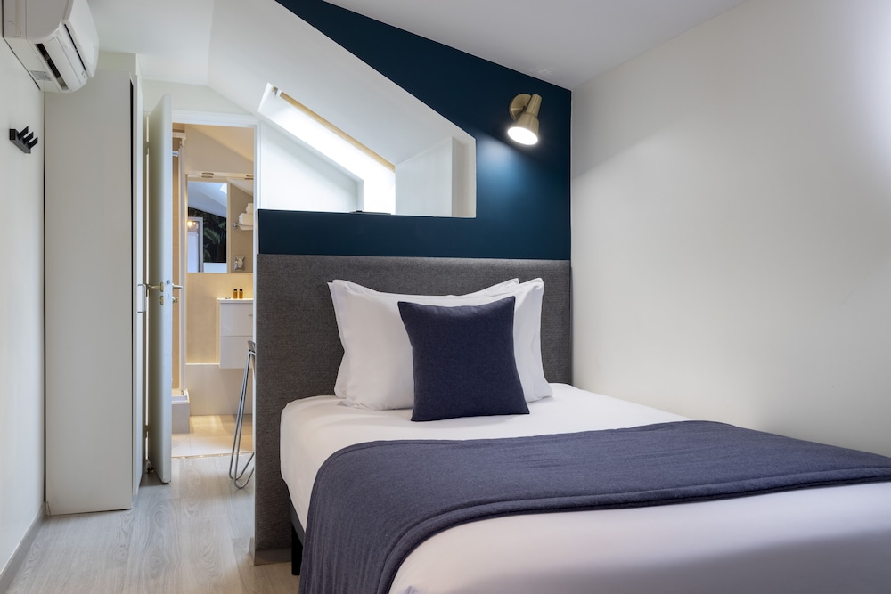 Hotel Brady – Gare de l’Est — Hotel rooms in Paris, Ile-de-France