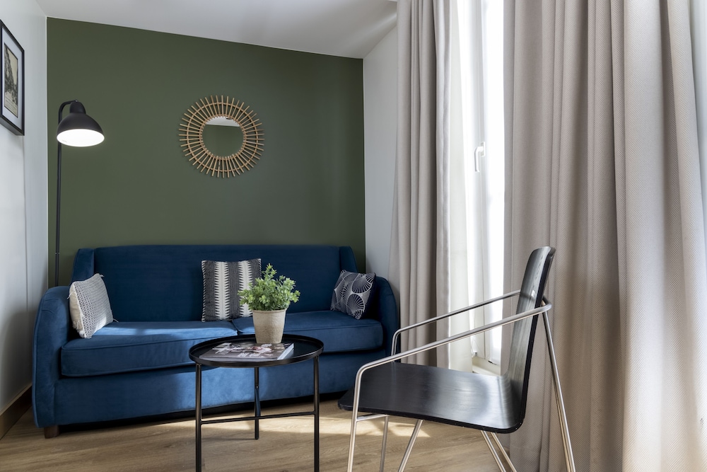 Hotel Brady – Gare de l’Est — Hotel rooms in Paris, Ile-de-France