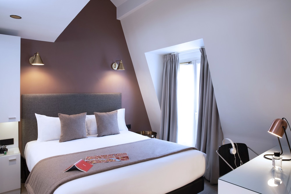 Hotel Brady – Gare de l’Est — Hotel rooms in Paris, Ile-de-France