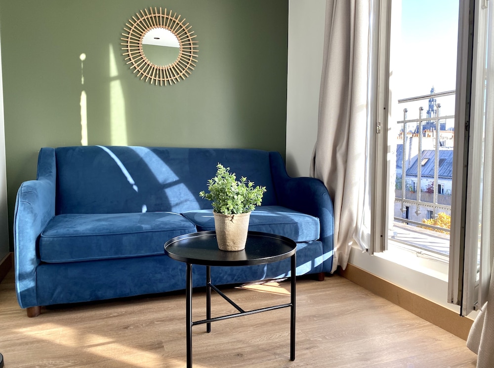 Hotel Brady – Gare de l’Est — Hotel rooms in Paris, Ile-de-France