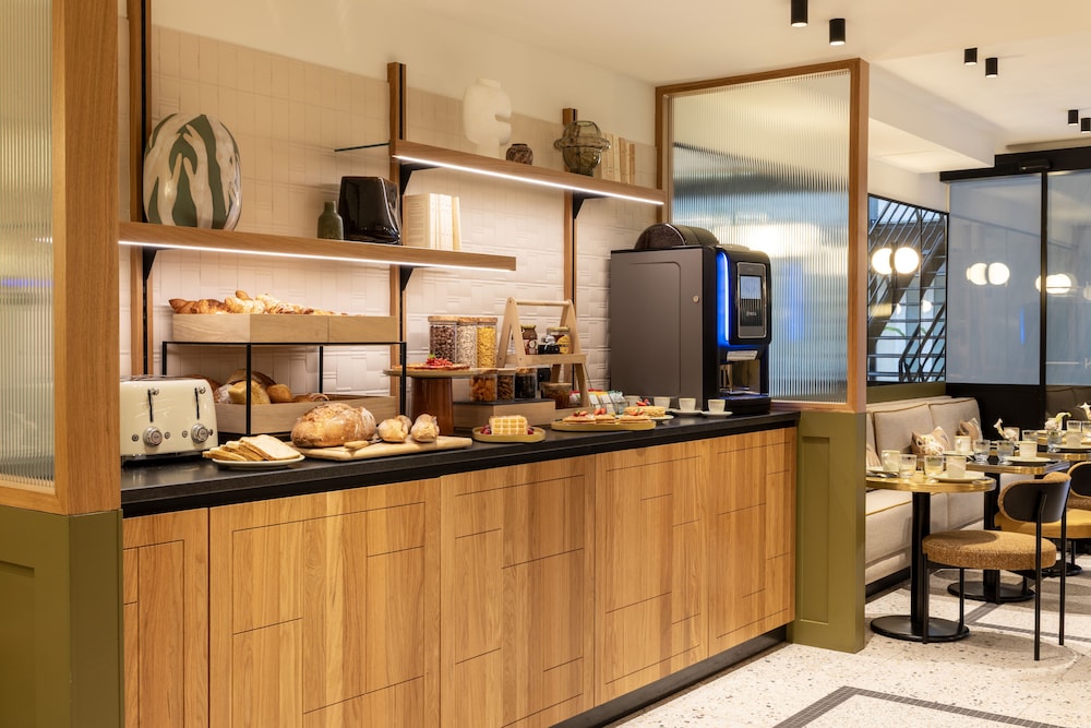 Hotel Brady – Gare de l’Est — Restaurant & bars in Paris, Ile-de-France