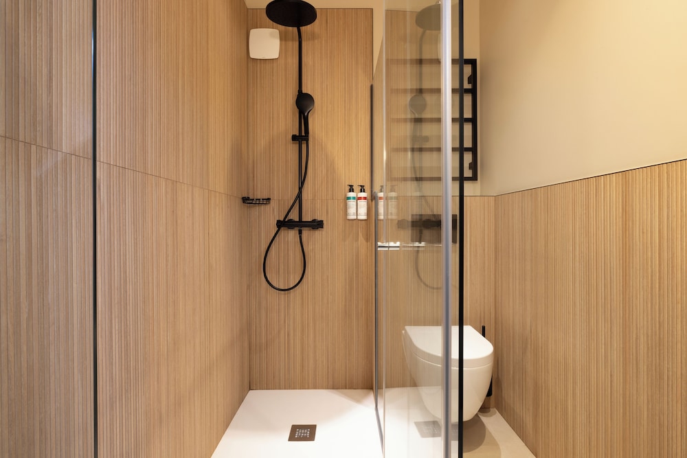 Hotel Brady – Gare de l’Est — Hotel rooms in Paris, Ile-de-France