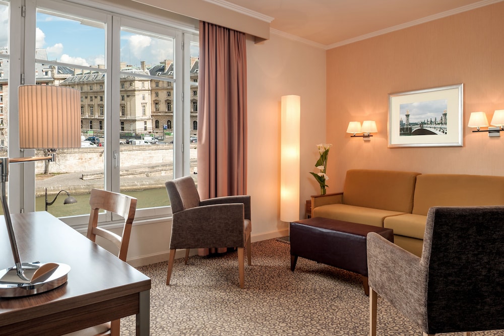 Citadines Saint-Germain-des-Prés Paris — Hotel rooms in Paris, Ile-de-France