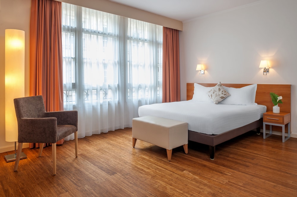 Citadines Saint-Germain-des-Prés Paris — Hotel rooms in Paris, Ile-de-France