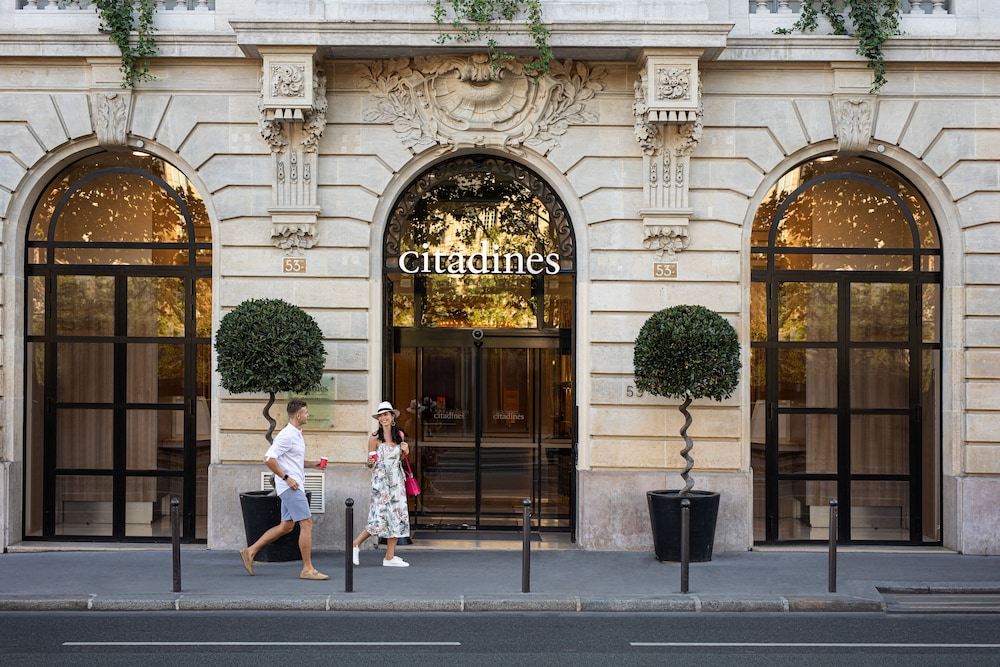 Citadines Saint-Germain-des-Prés Paris — Hotel building in Paris, Ile-de-France
