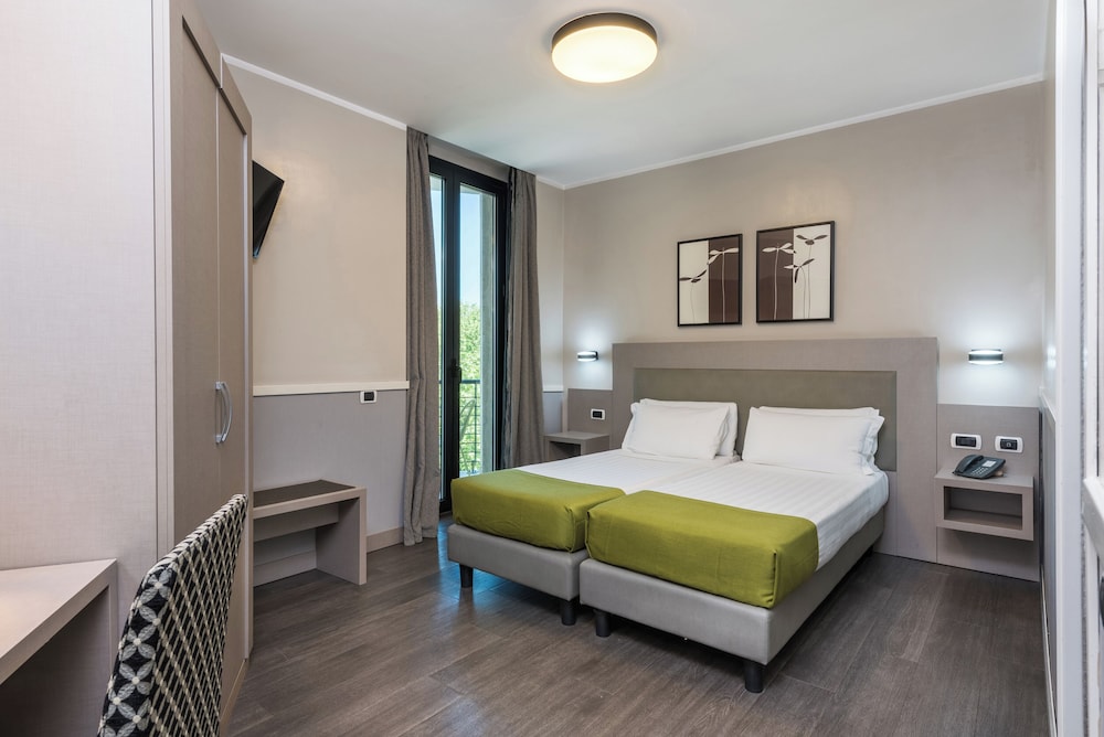 Noba Hotel e Residenze — Hotel rooms in Rome, Lazio