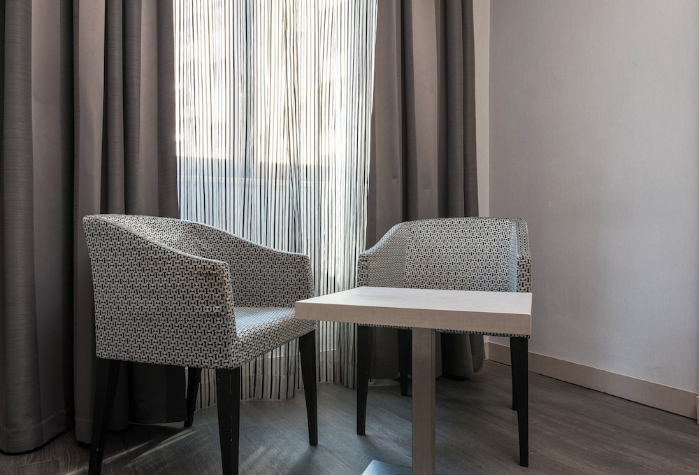 Noba Hotel e Residenze — Hotel rooms in Rome, Lazio