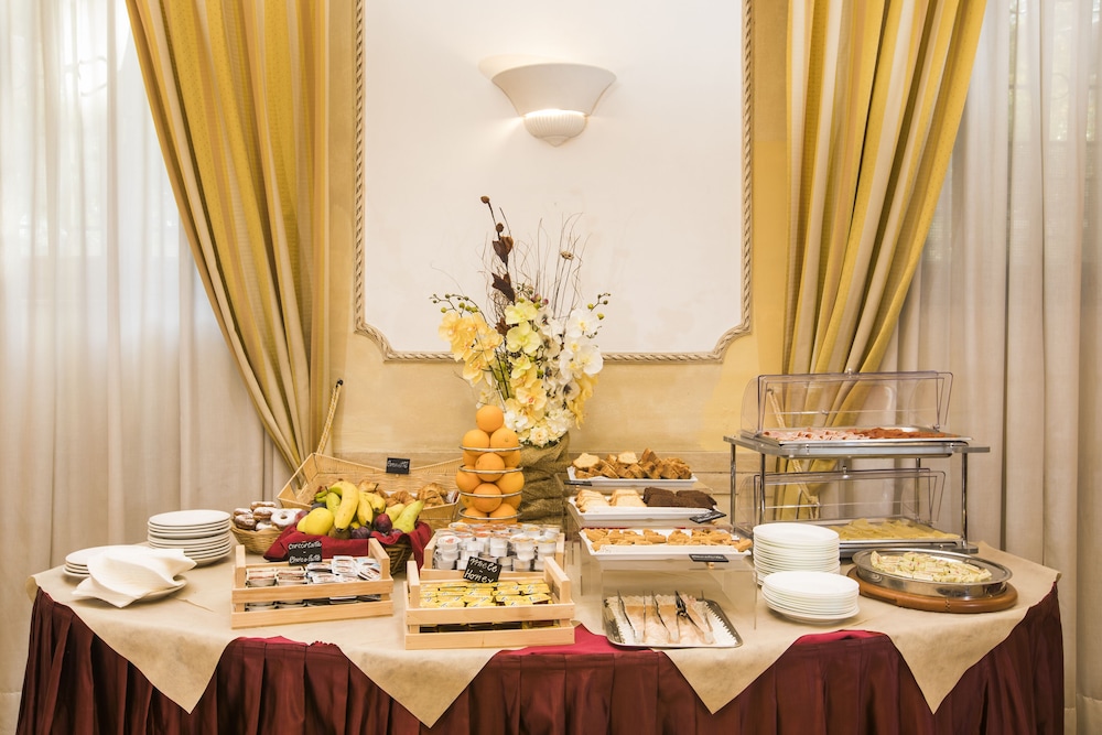 Hotel Villa Rosa — Restaurant & bars in Rome, Lazio