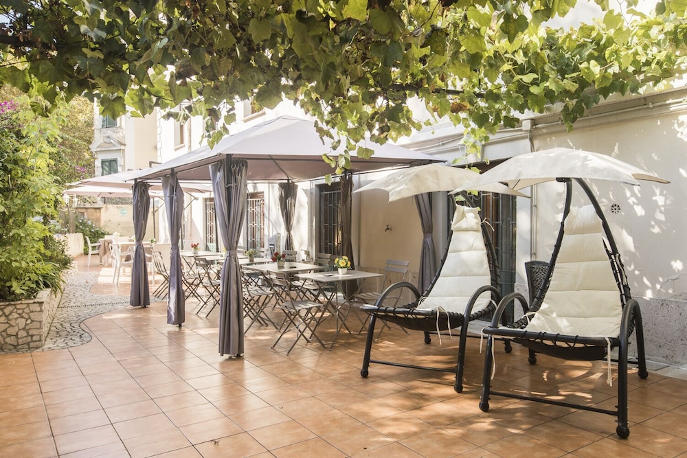 Hotel Villa Rosa — Restaurant & bars in Rome, Lazio
