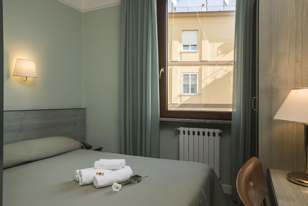 Hotel Villa Rosa — Hotel rooms in Rome, Lazio
