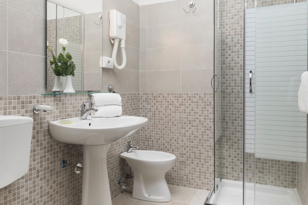 Hotel Villa Rosa — Hotel rooms in Rome, Lazio