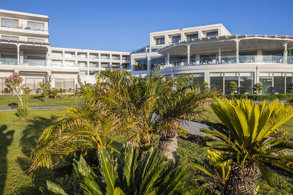 Asterias Beach Resort — Hotel building in Kolymbia, South Aegean