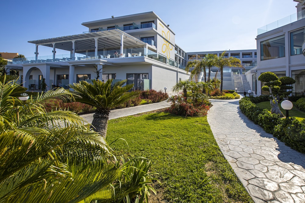 Asterias Beach Resort — Hotel building in Kolymbia, South Aegean