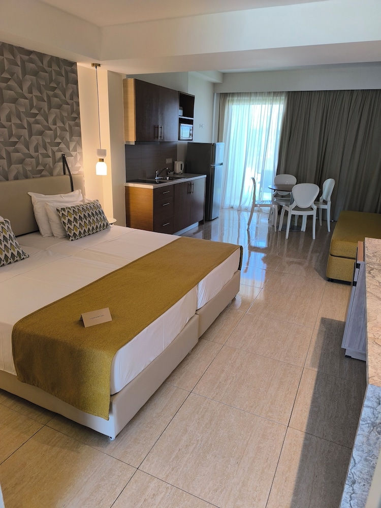 Asterias Beach Resort — Hotel rooms in Kolymbia, South Aegean