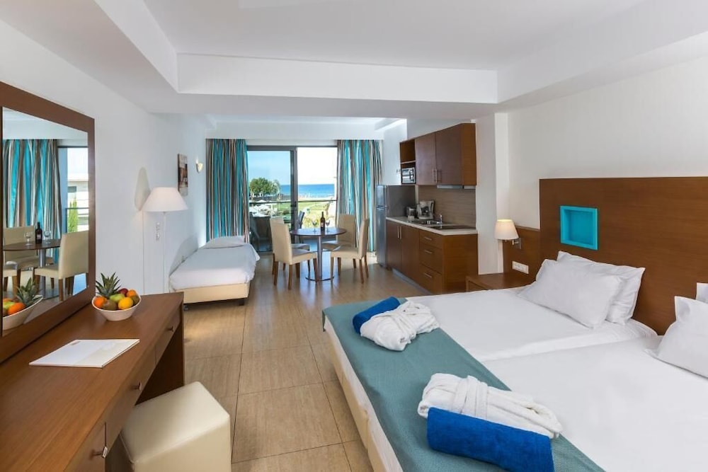 Asterias Beach Resort — Hotel rooms in Kolymbia, South Aegean