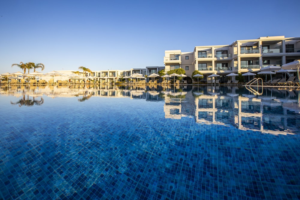 Asterias Beach Resort — Swimming pool in Kolymbia, South Aegean