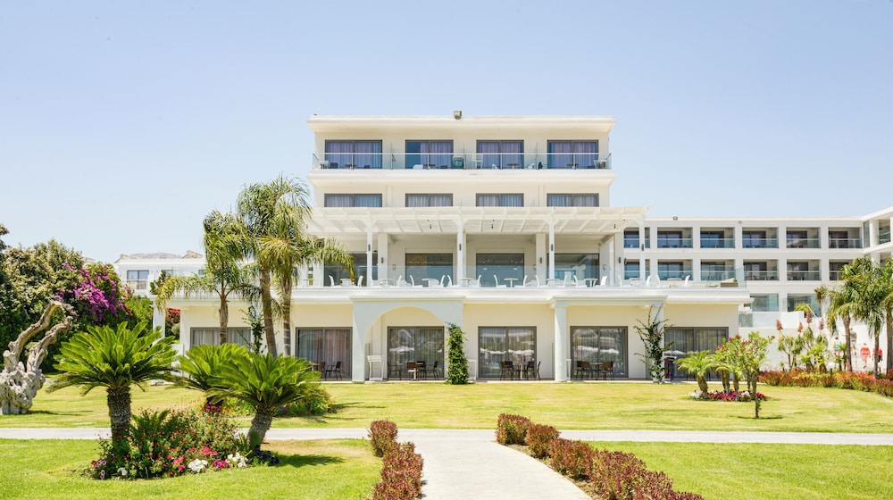Asterias Beach Resort — Hotel building in Kolymbia, South Aegean