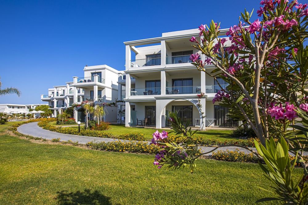 Asterias Beach Resort — Hotel building in Kolymbia, South Aegean