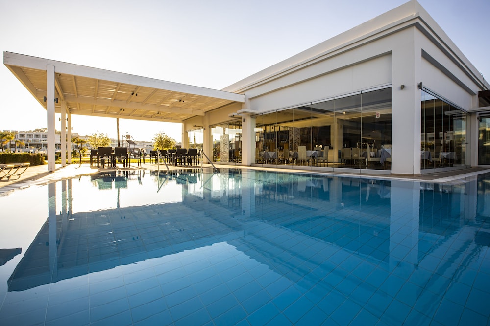 Asterias Beach Resort — Swimming pool in Kolymbia, South Aegean