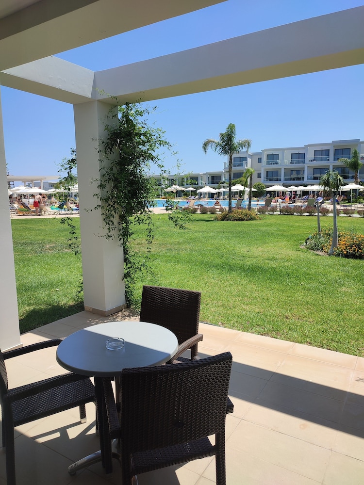 Asterias Beach Resort — Swimming pool in Kolymbia, South Aegean