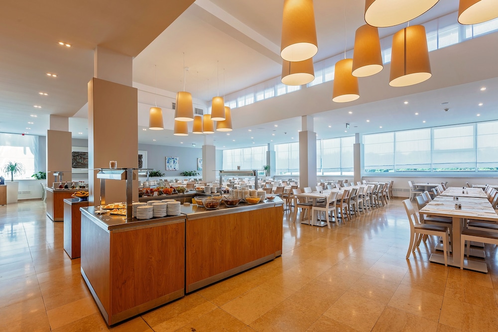 Hotel Zorna Plava Laguna — Restaurant & bars in Poreč, Istria