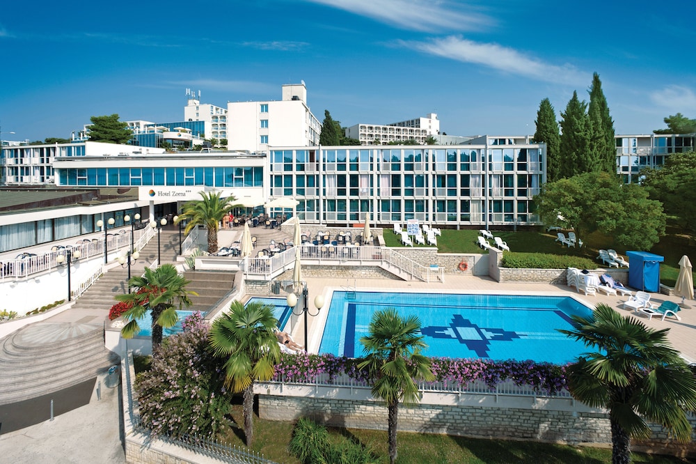 Hotel Zorna Plava Laguna — Swimming pool in Poreč, Istria