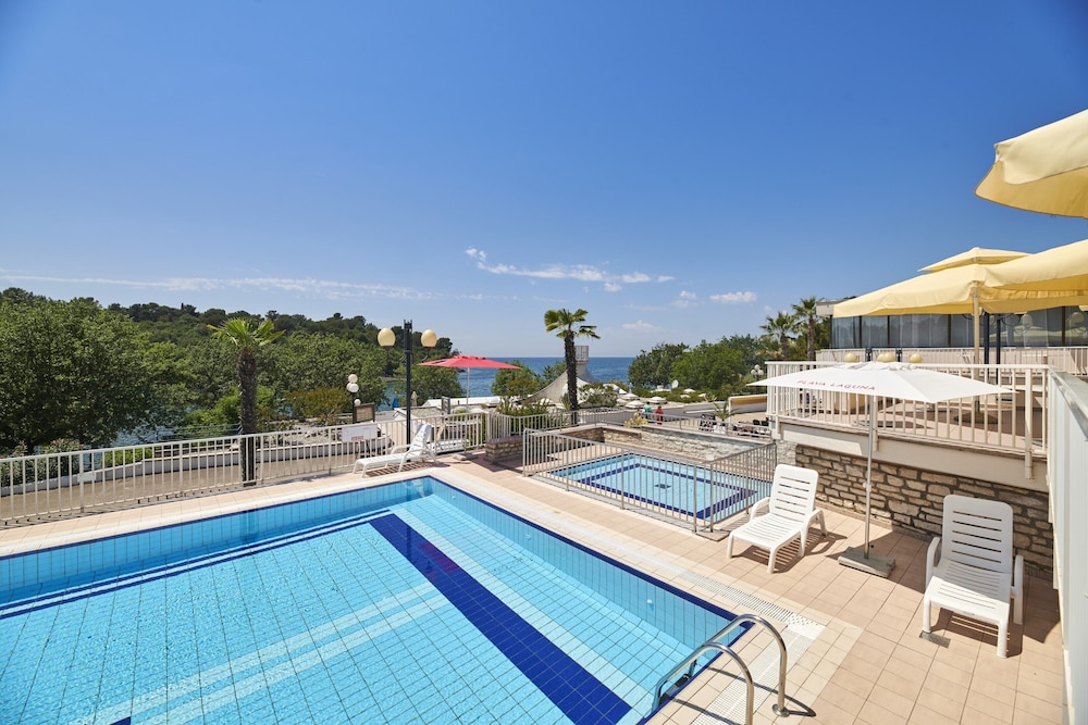 Hotel Zorna Plava Laguna — Swimming pool in Poreč, Istria