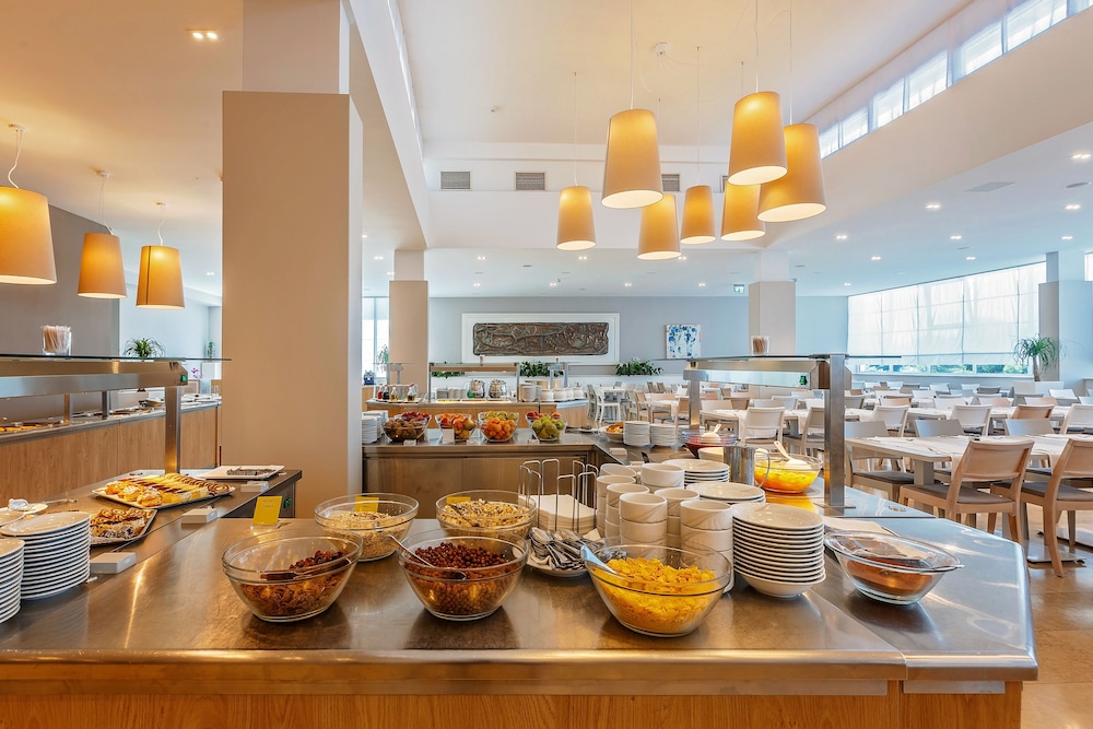 Hotel Zorna Plava Laguna — Restaurant & bars in Poreč, Istria