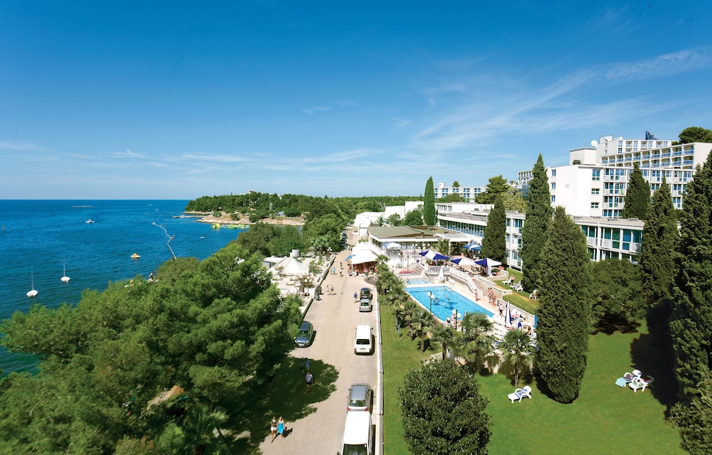 Hotel Zorna Plava Laguna — Swimming pool in Poreč, Istria