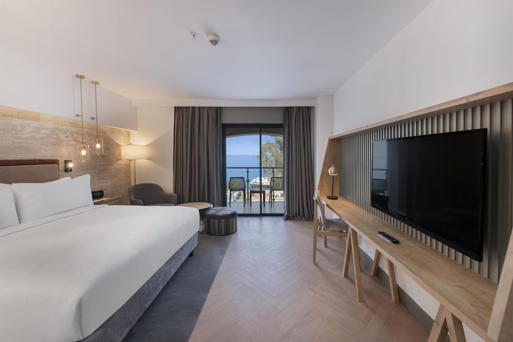 DoubleTree by Hilton Antalya-Kemer All-Inclusive Resort — Hotel rooms in Kemer