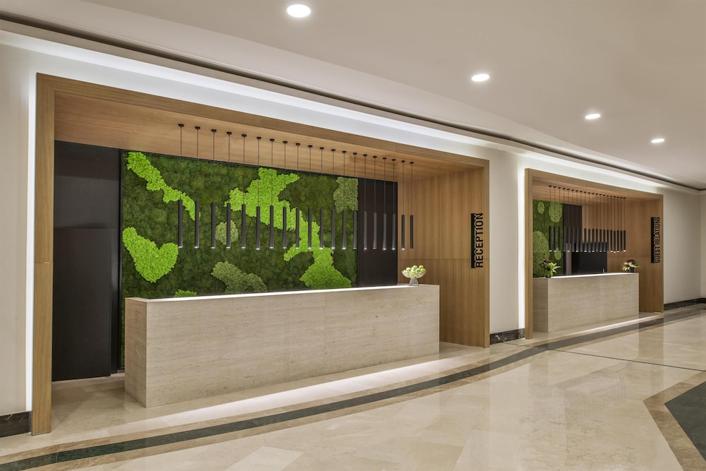 DoubleTree by Hilton Antalya-Kemer All-Inclusive Resort — Hotel building in Kemer