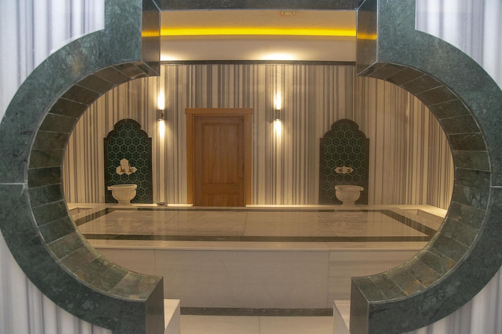 DoubleTree by Hilton Antalya-Kemer All-Inclusive Resort — Spa in Kemer