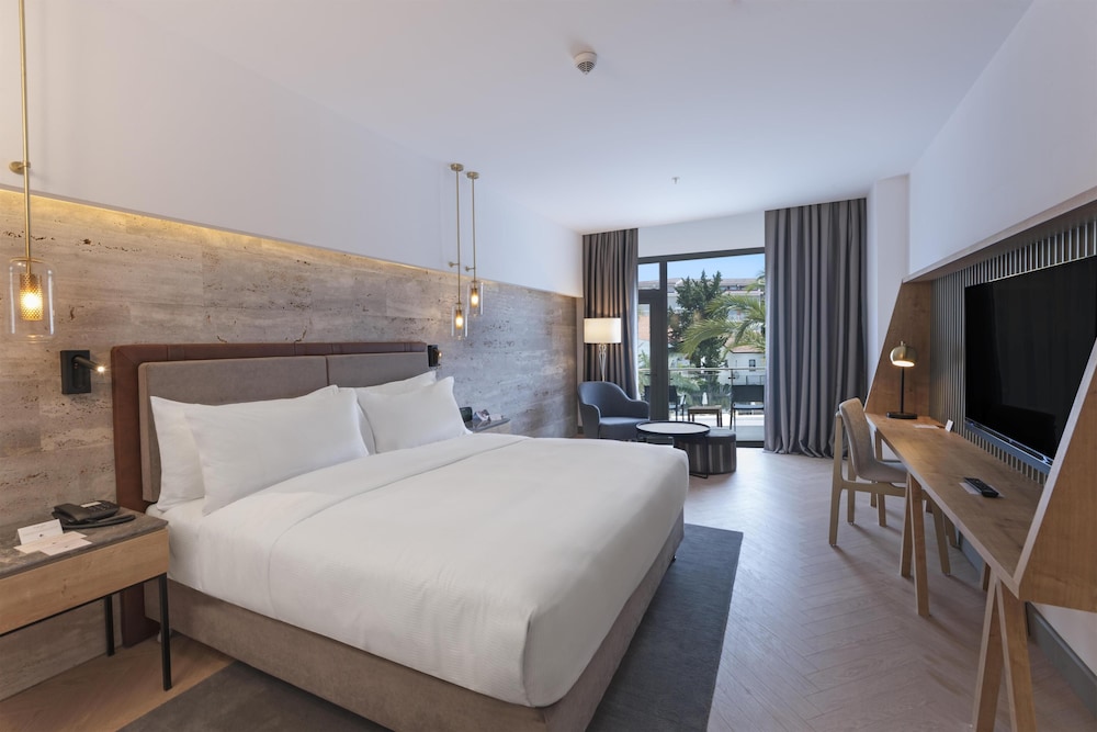 DoubleTree by Hilton Antalya-Kemer All-Inclusive Resort — Hotel rooms in Kemer