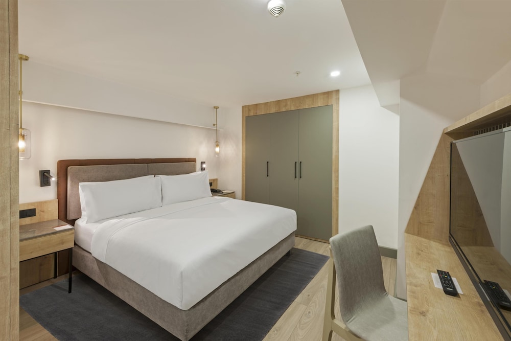 DoubleTree by Hilton Antalya-Kemer All-Inclusive Resort — Hotel rooms in Kemer