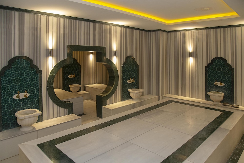 DoubleTree by Hilton Antalya-Kemer All-Inclusive Resort — Spa in Kemer