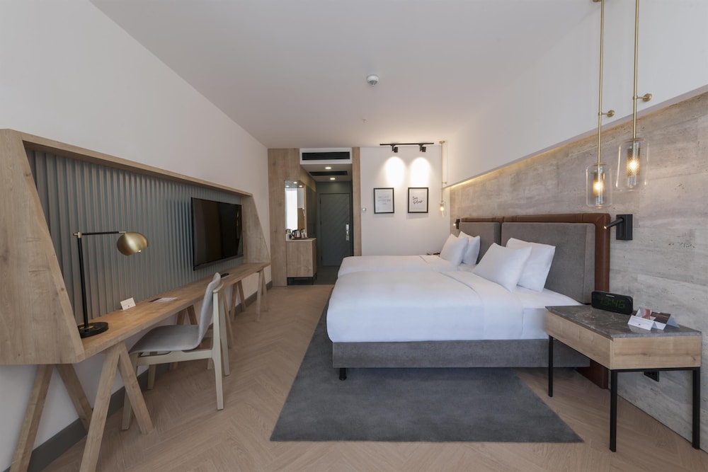 DoubleTree by Hilton Antalya-Kemer All-Inclusive Resort — Hotel rooms in Kemer