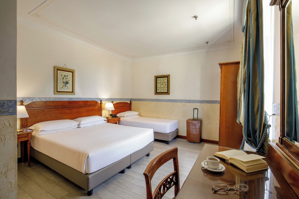 Hotel Alessandrino — Hotel rooms in Rome, Lazio