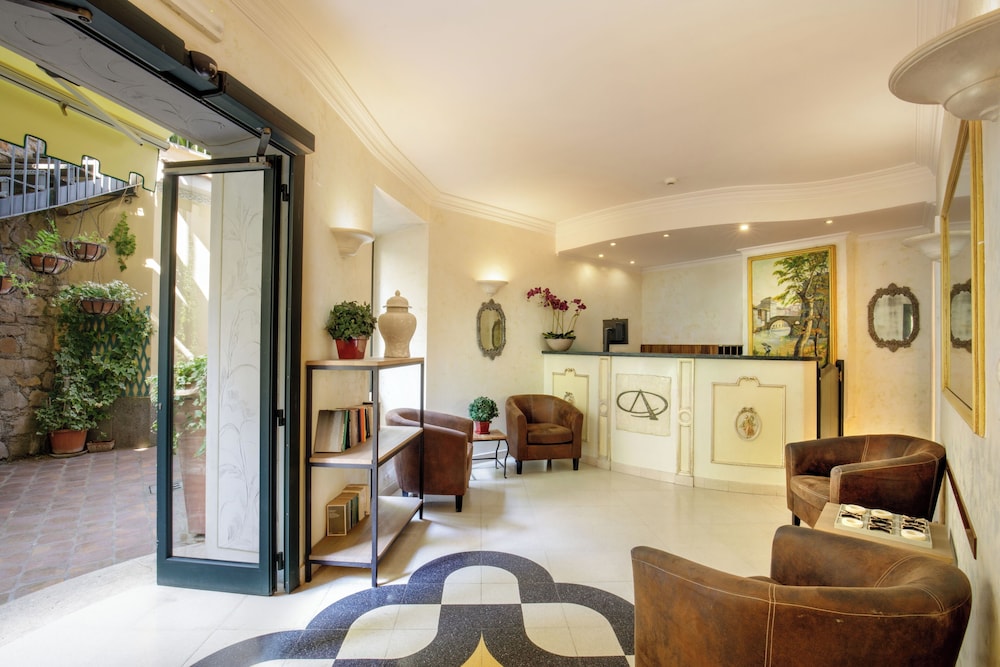 Hotel Alessandrino — Hotel rooms in Rome, Lazio