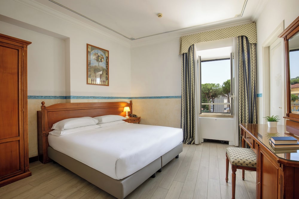 Hotel Alessandrino — Hotel rooms in Rome, Lazio