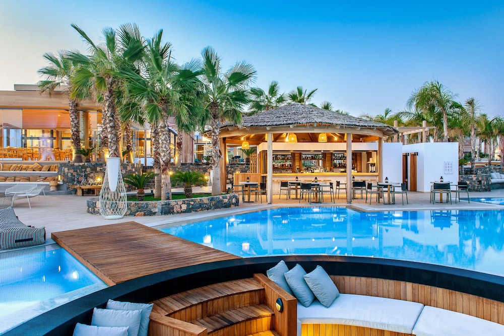 Stella Island Luxury Resort & Spa - Adults Only — Restaurant in Analipsi
