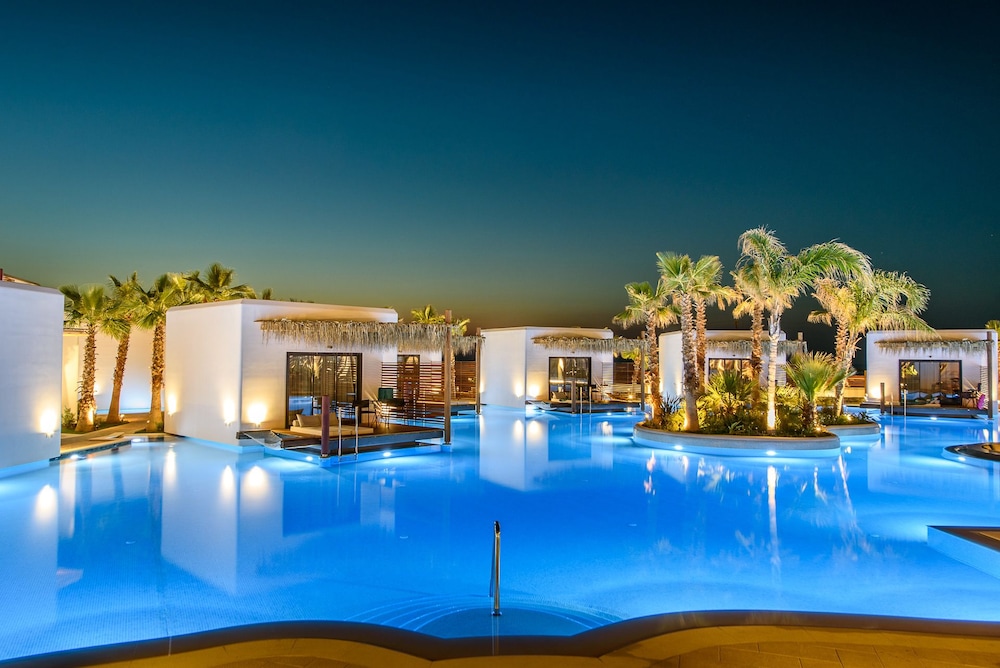 Stella Island Luxury Resort & Spa - Adults Only — Pool in Analipsi